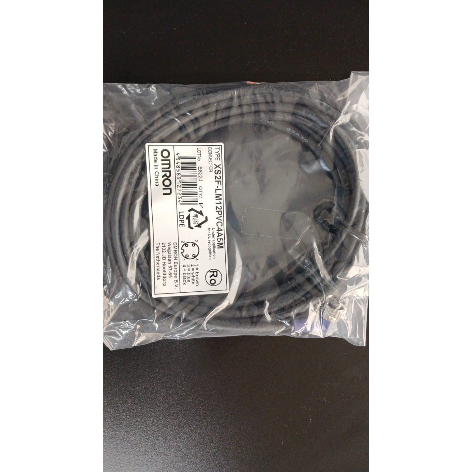 XS2F-LM12PVC4A5M