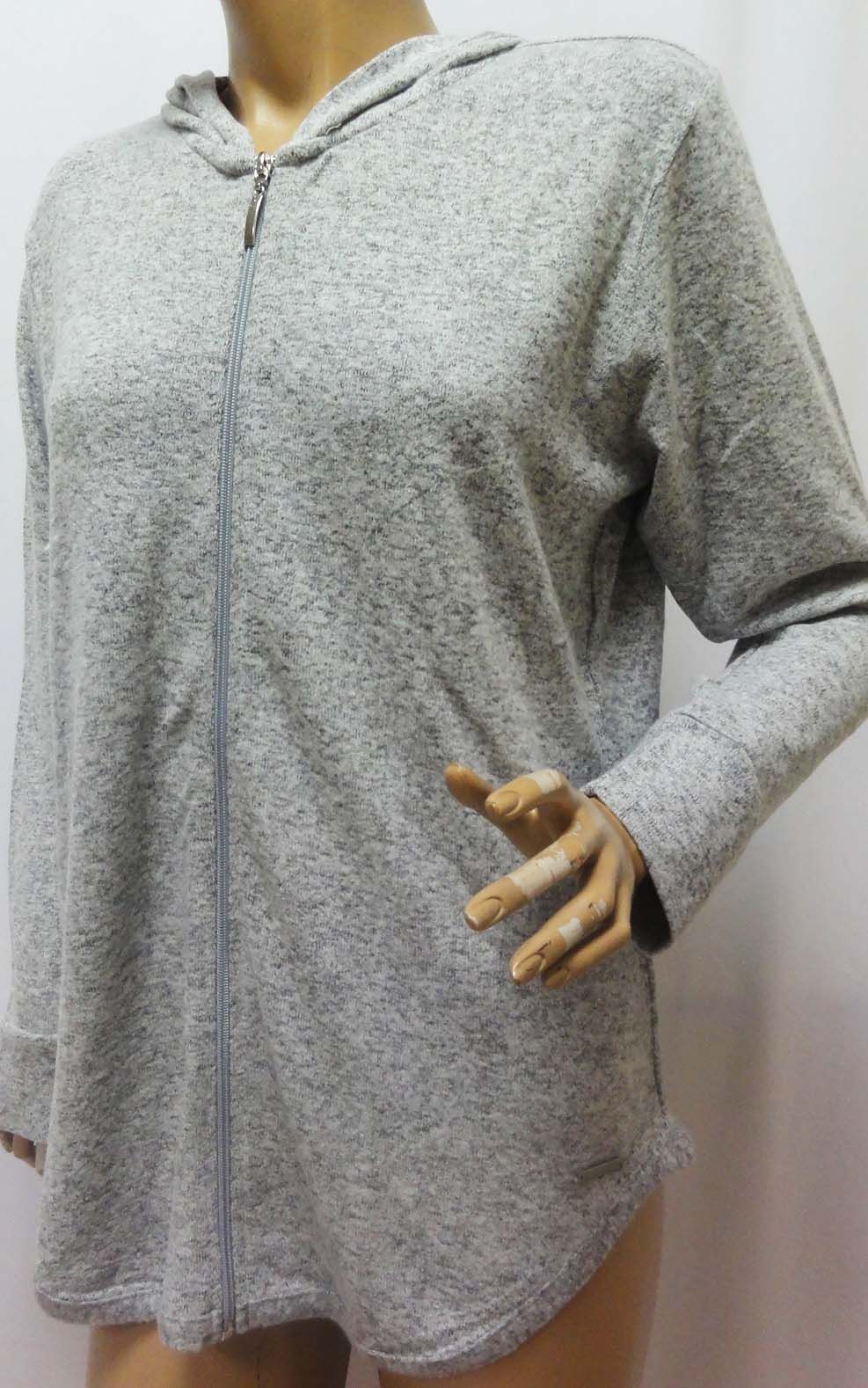 Hooded T-Shirt with zip