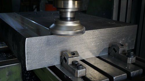 Vertical Milling Machine