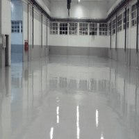 Three-component self-leveling solvent-free epoxy coating