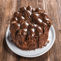 PROFITEROLE CAKE