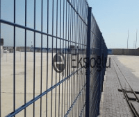 PANEL WIRE FENCE