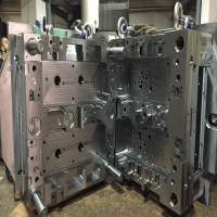 PLASTIC INJECTION MOLD SETS