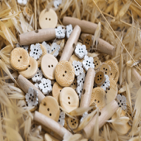 WOODEN BUTTON