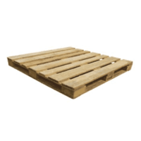 Pine pallet with closed bottom wedges