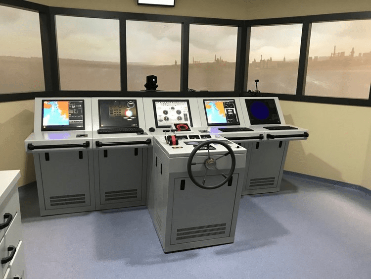 Simulator & ECDIS Consoles