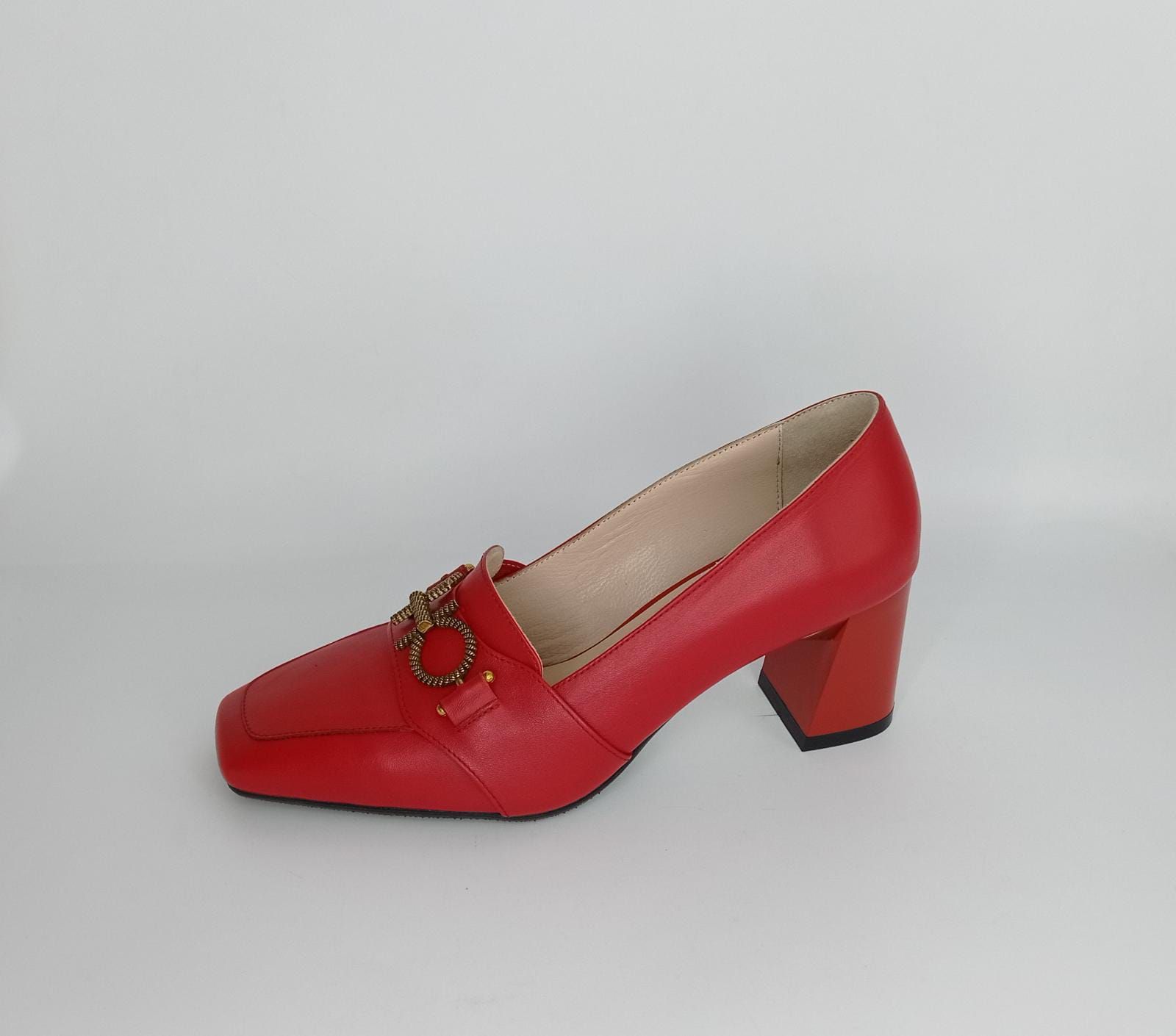 Romanelli Classic Shoes for Women