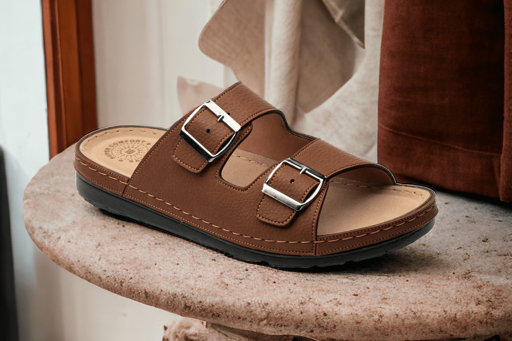 Buckle Men's Slippers