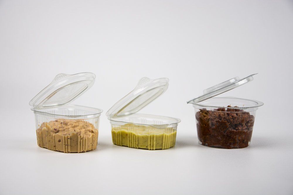 Plastic Packaging with Lid for Sauces